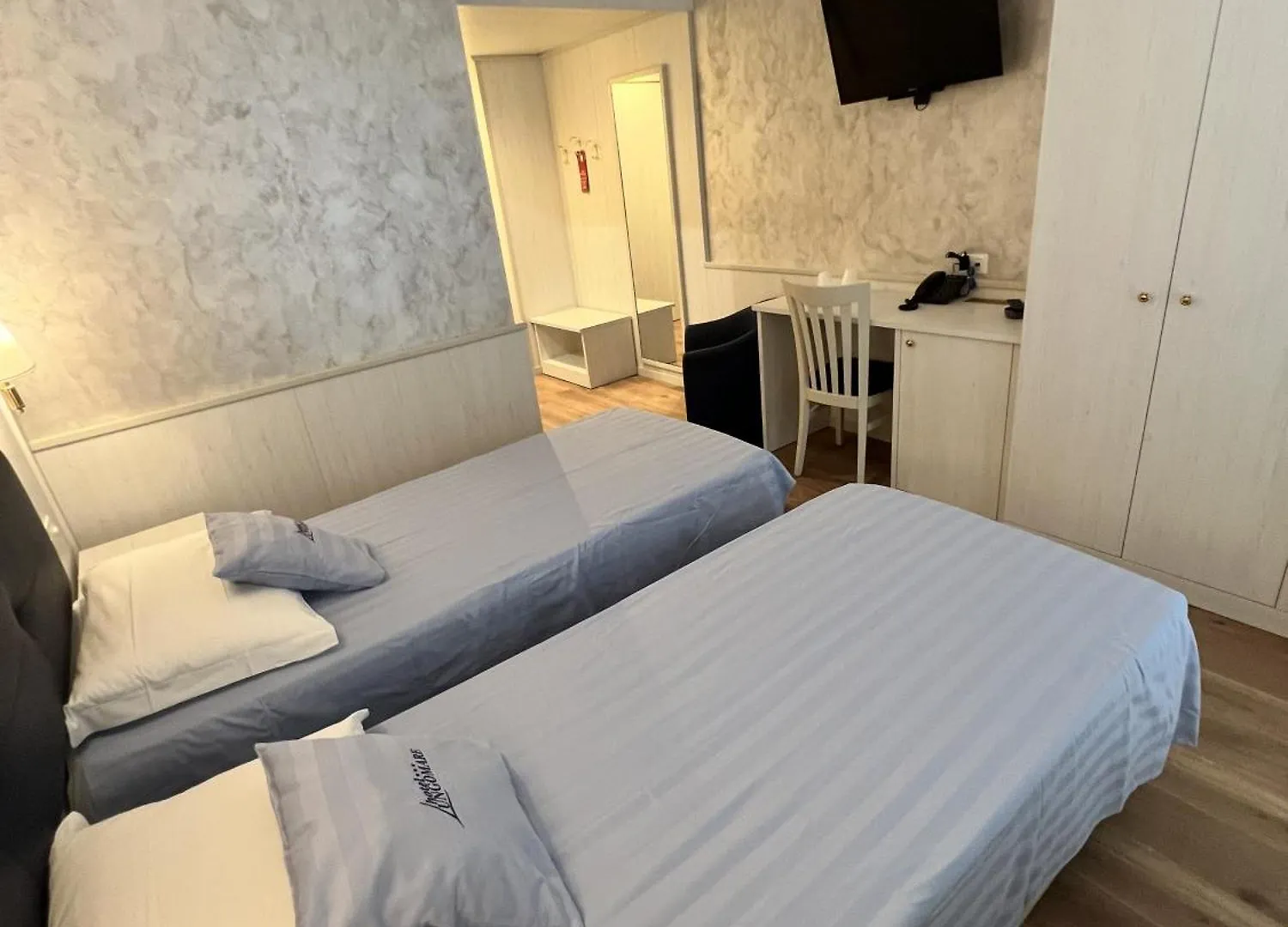 Hotel Lungomare Marina dʼMarina dʼAndora