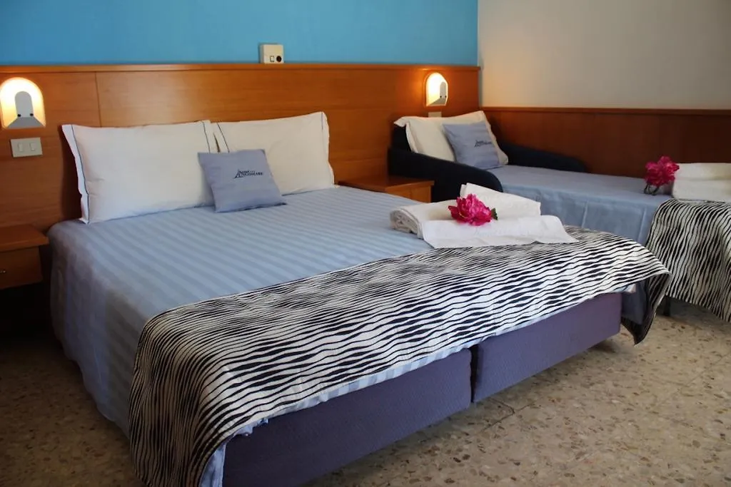 Hotel Lungomare Marina dʼMarina dʼAndora