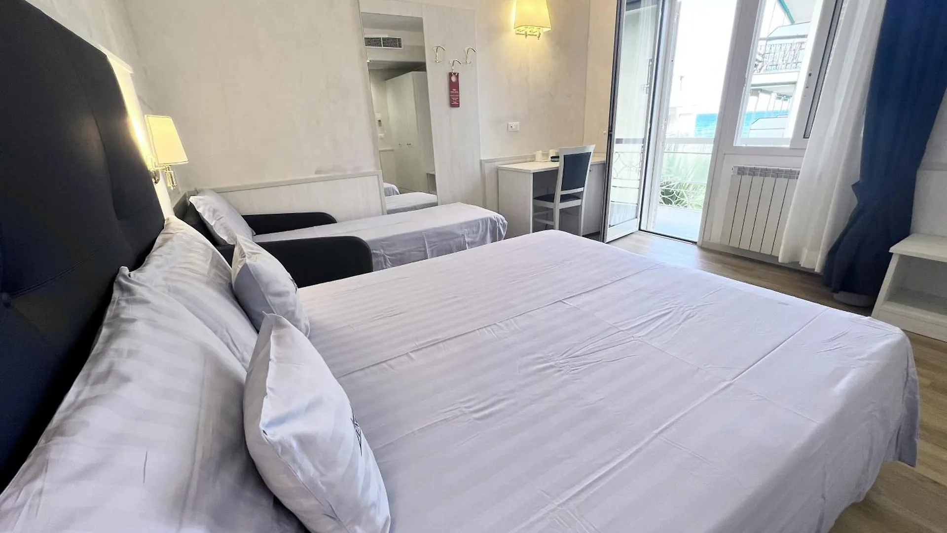 Hotel Lungomare Andora 4*,