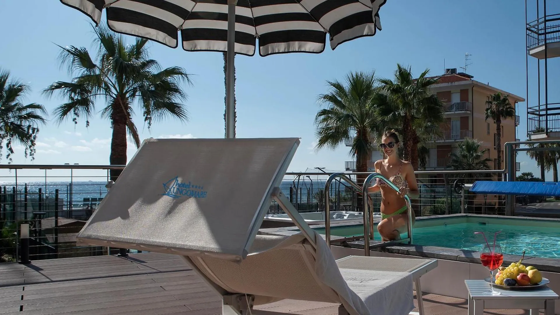 Hotel Lungomare Marina dʼMarina dʼAndora